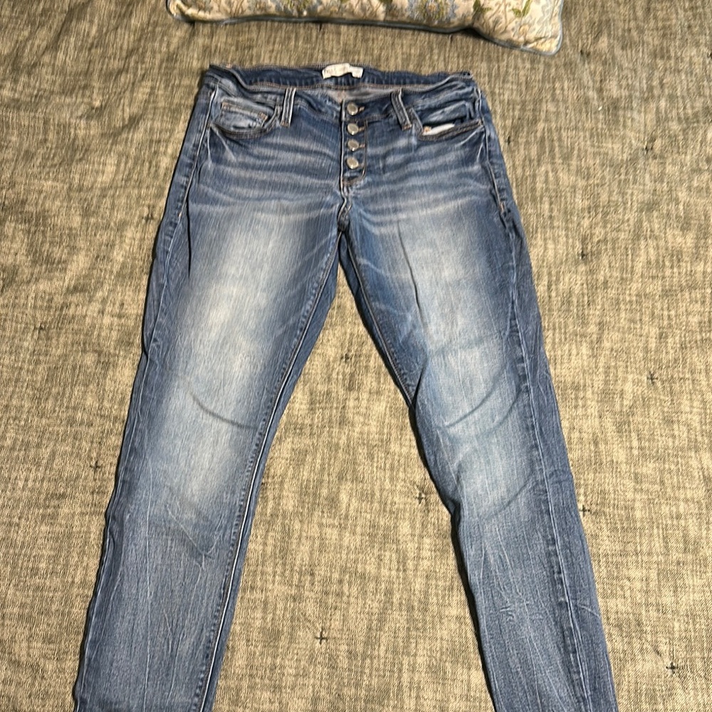 Buckle Daytrip Virgo Blue Jeans